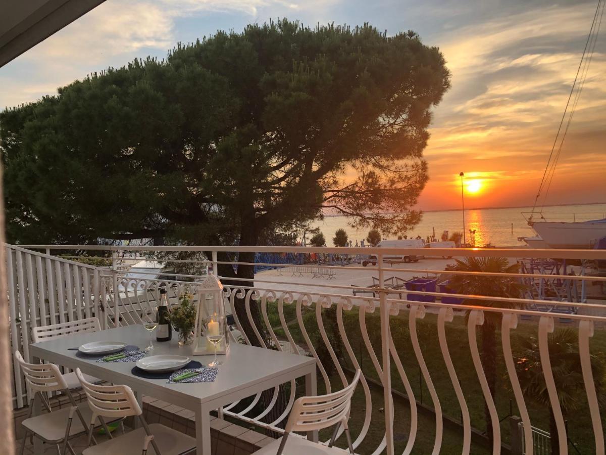 Marine House Apartment Lignano Sabbiadoro Ngoại thất bức ảnh